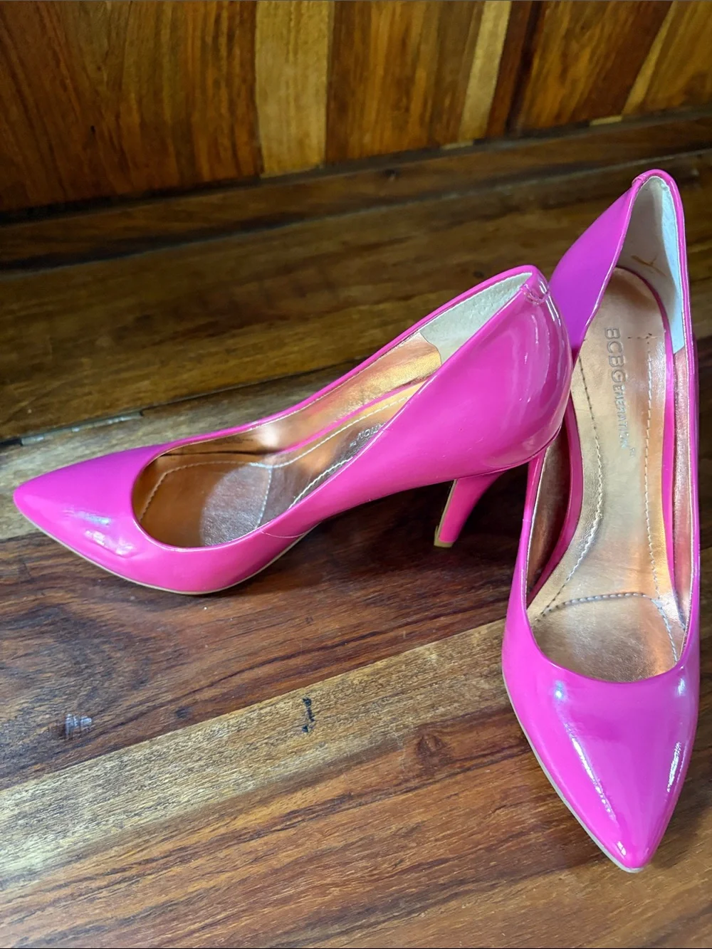 BCBGMaxAzria Hot Pink Patent Pointed-Toe Pumps size 6 1/2